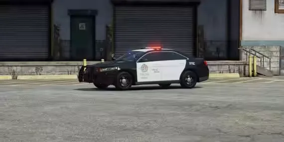 Debadged Police Car Pack FiveM: Optimize Your Fleet - feature detail